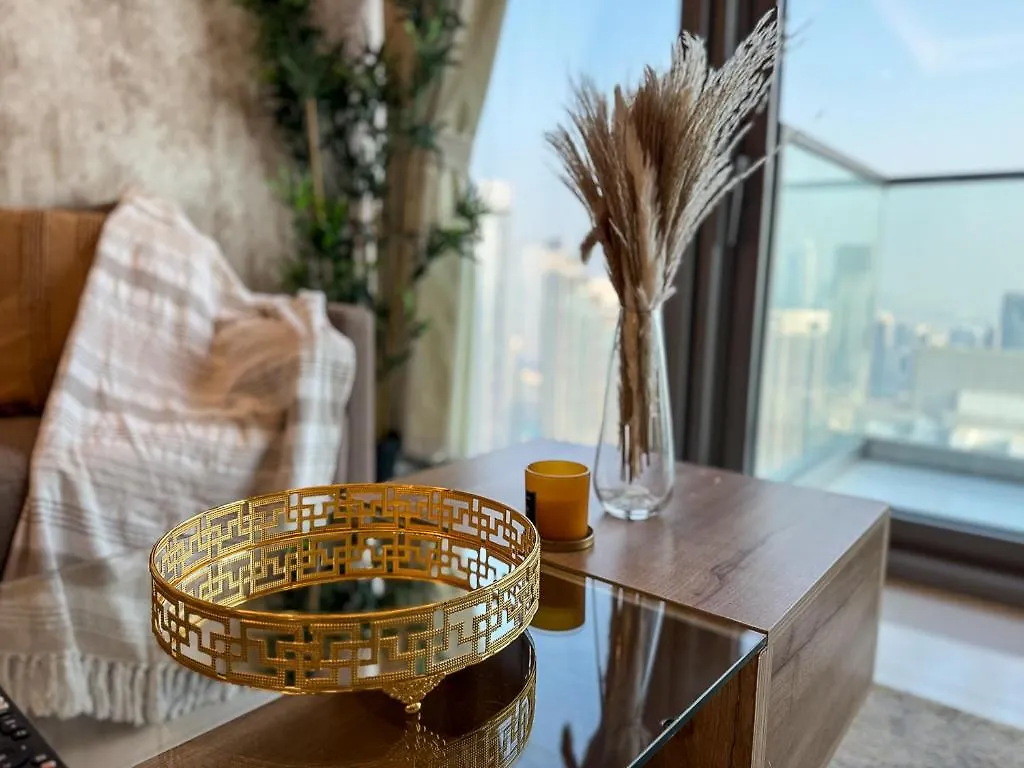 Spectacular Views On High Floor With Infinity Pool Apartment Dubai